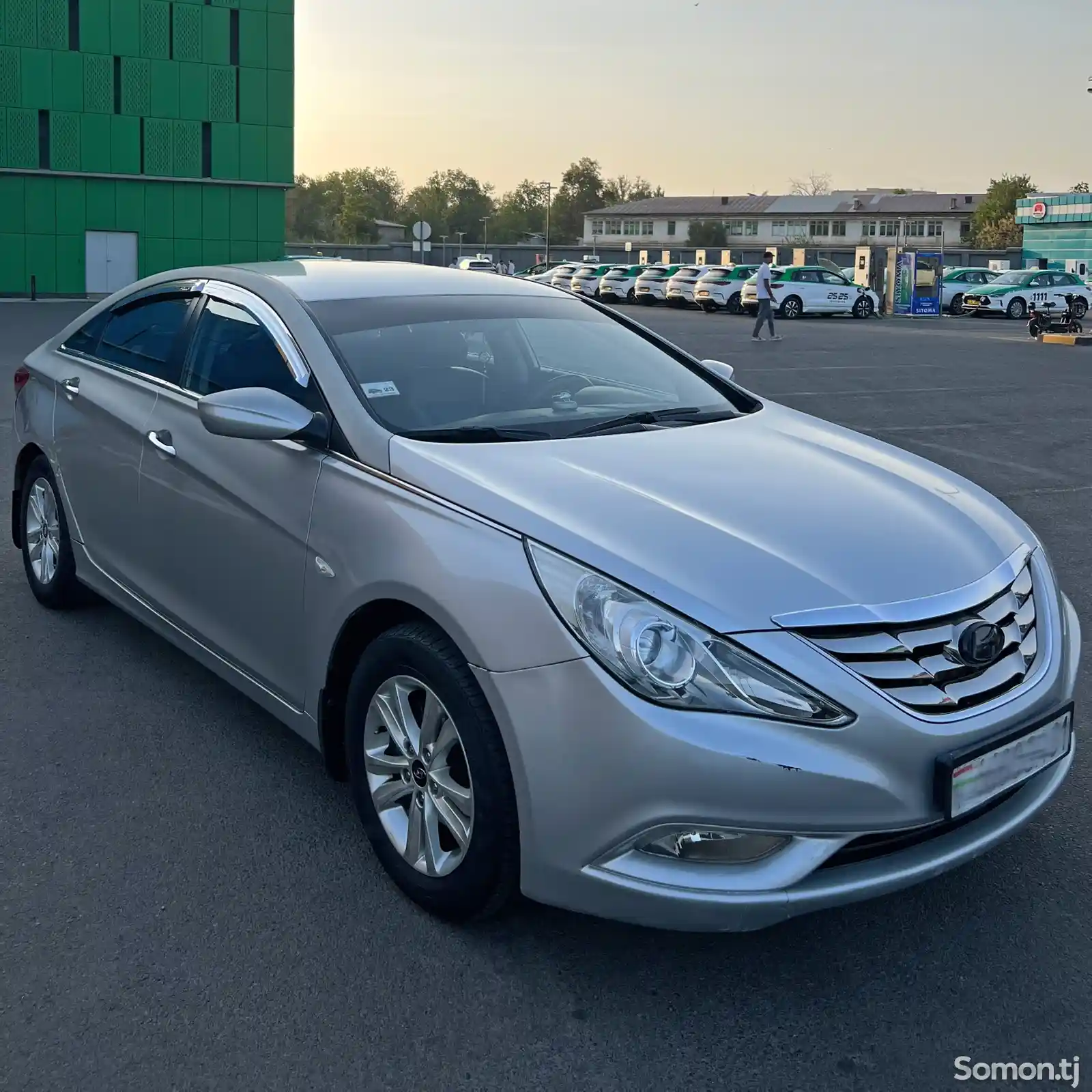 Hyundai Sonata, 2010-4