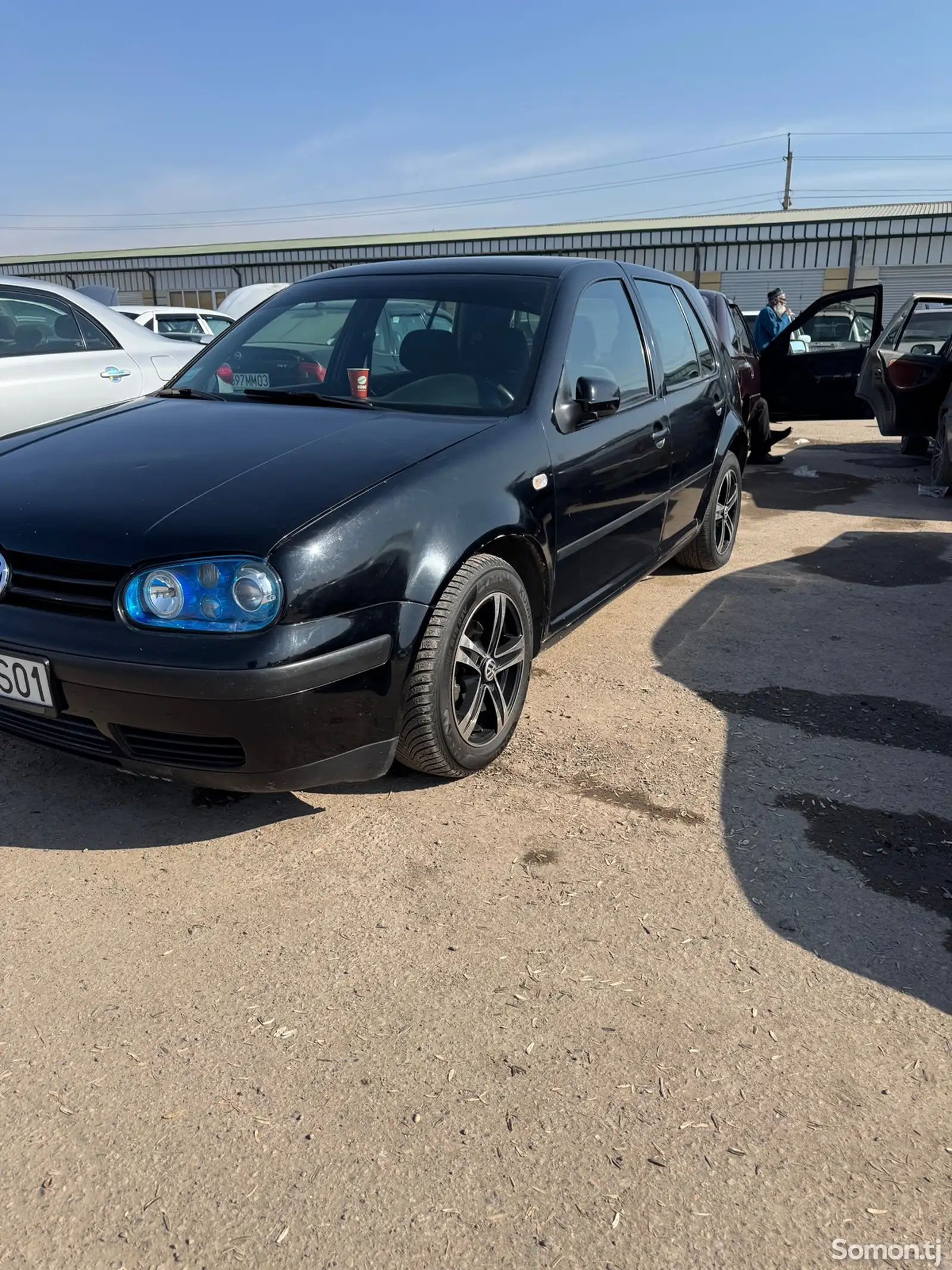 Volkswagen Golf, 2000-1