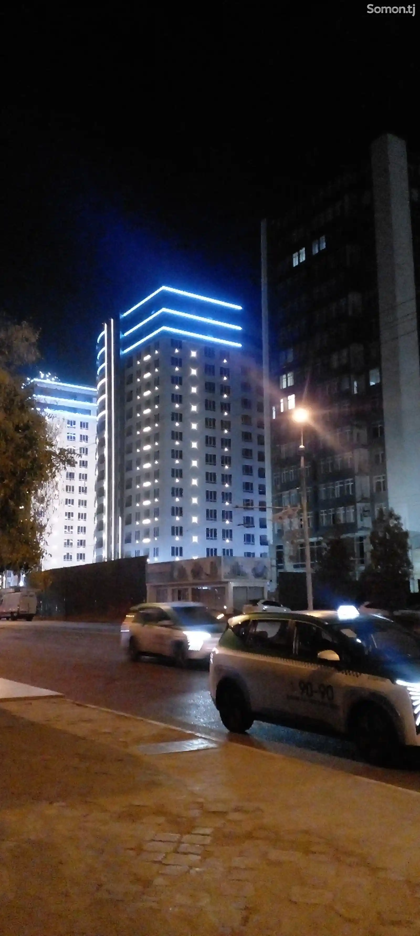 2-комн. квартира, 7 этаж, 64 м², Цирк-1