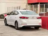 Hyundai Elantra, 2017-6