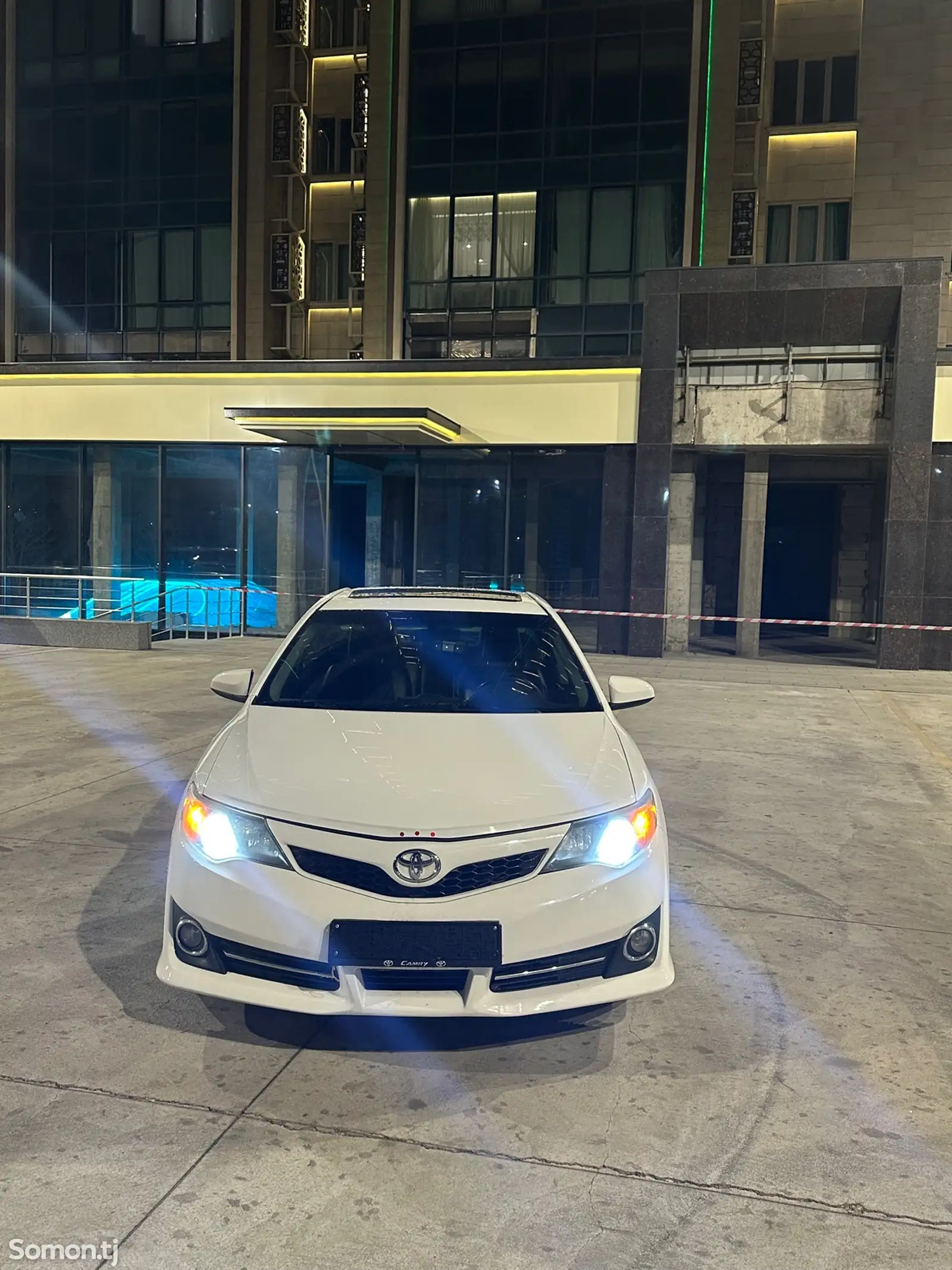 Toyota Camry, 2012-1