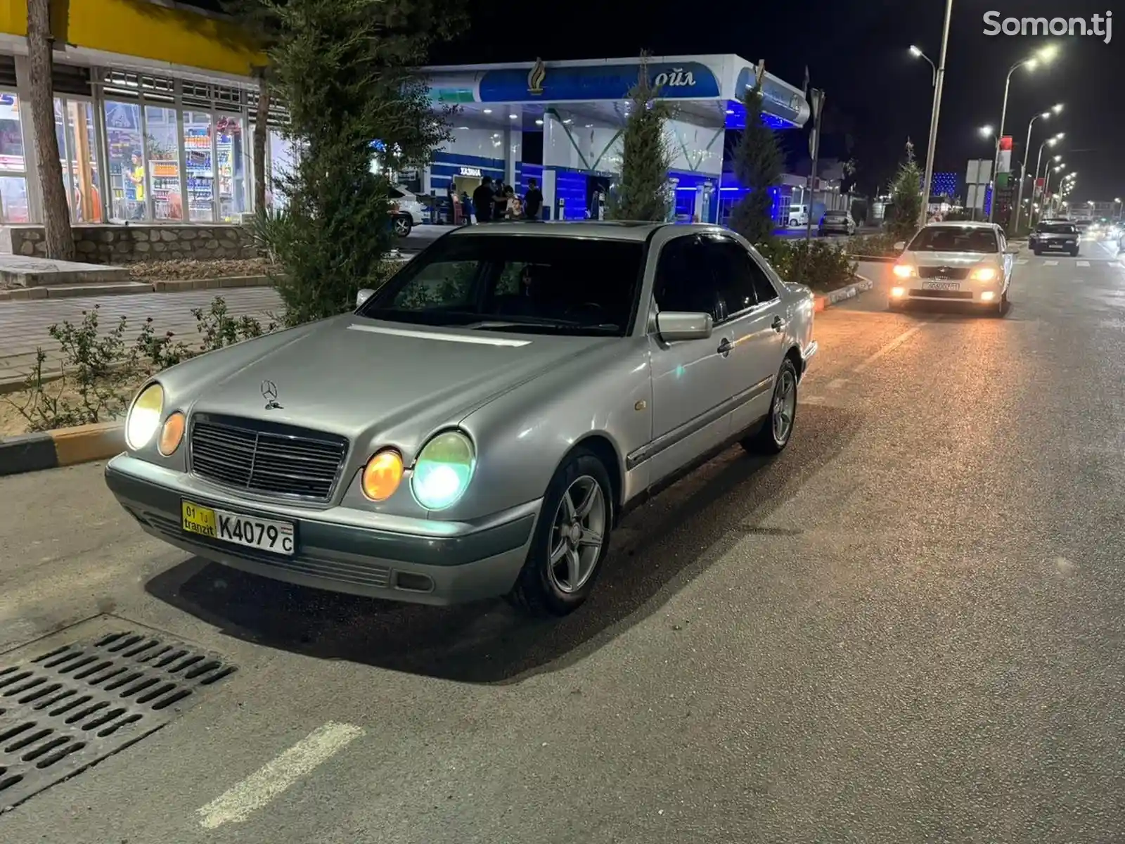 Mercedes-Benz E class, 1998-4