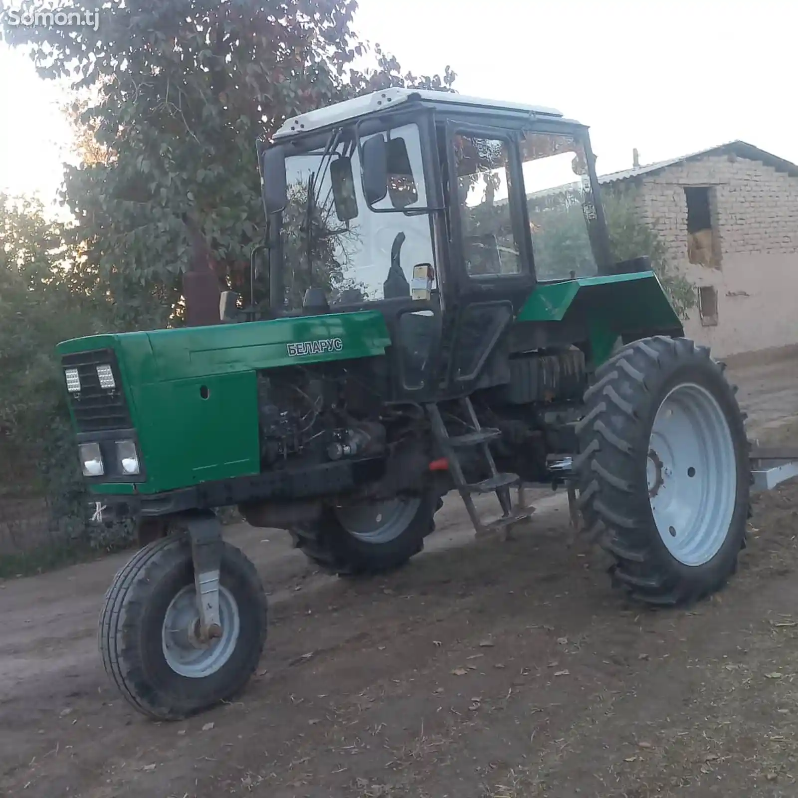 Трактор МТЗ 80-1