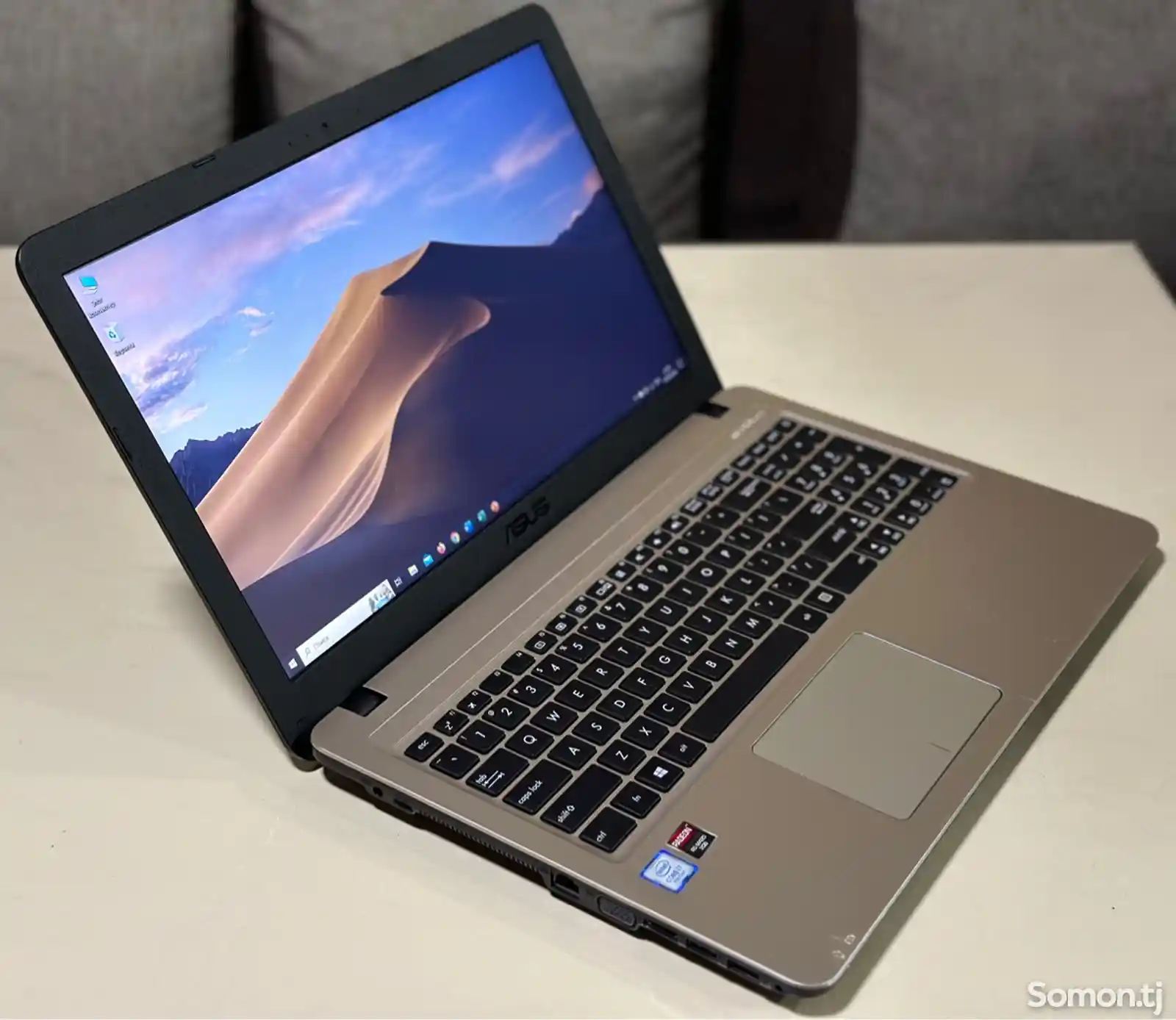 Ноутбук Asus Vivobook X540 i7-7gen-3