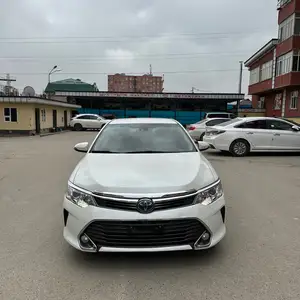 Toyota Camry, 2015