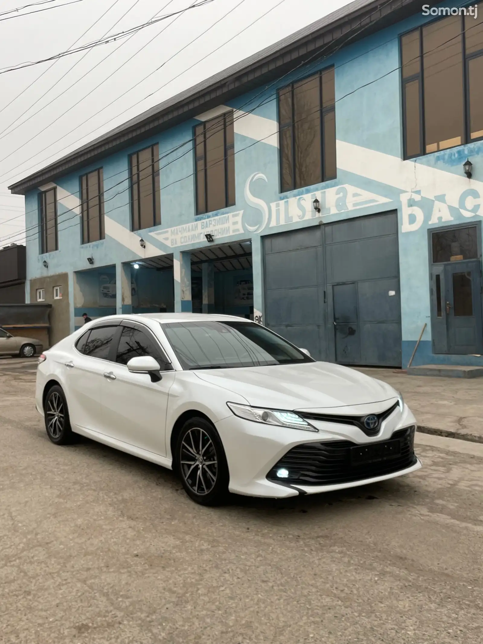 Toyota Camry, 2018-1