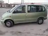 Nissan Serena, 1997-2