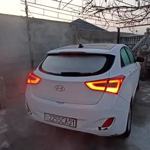 Hyundai Elantra, 2014