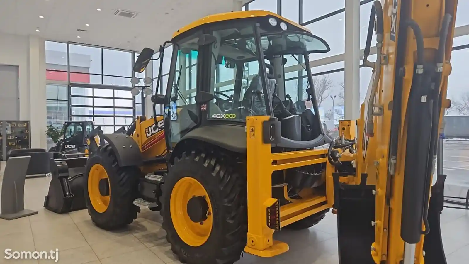 Экскаватор погрузчик JCB4CX-1