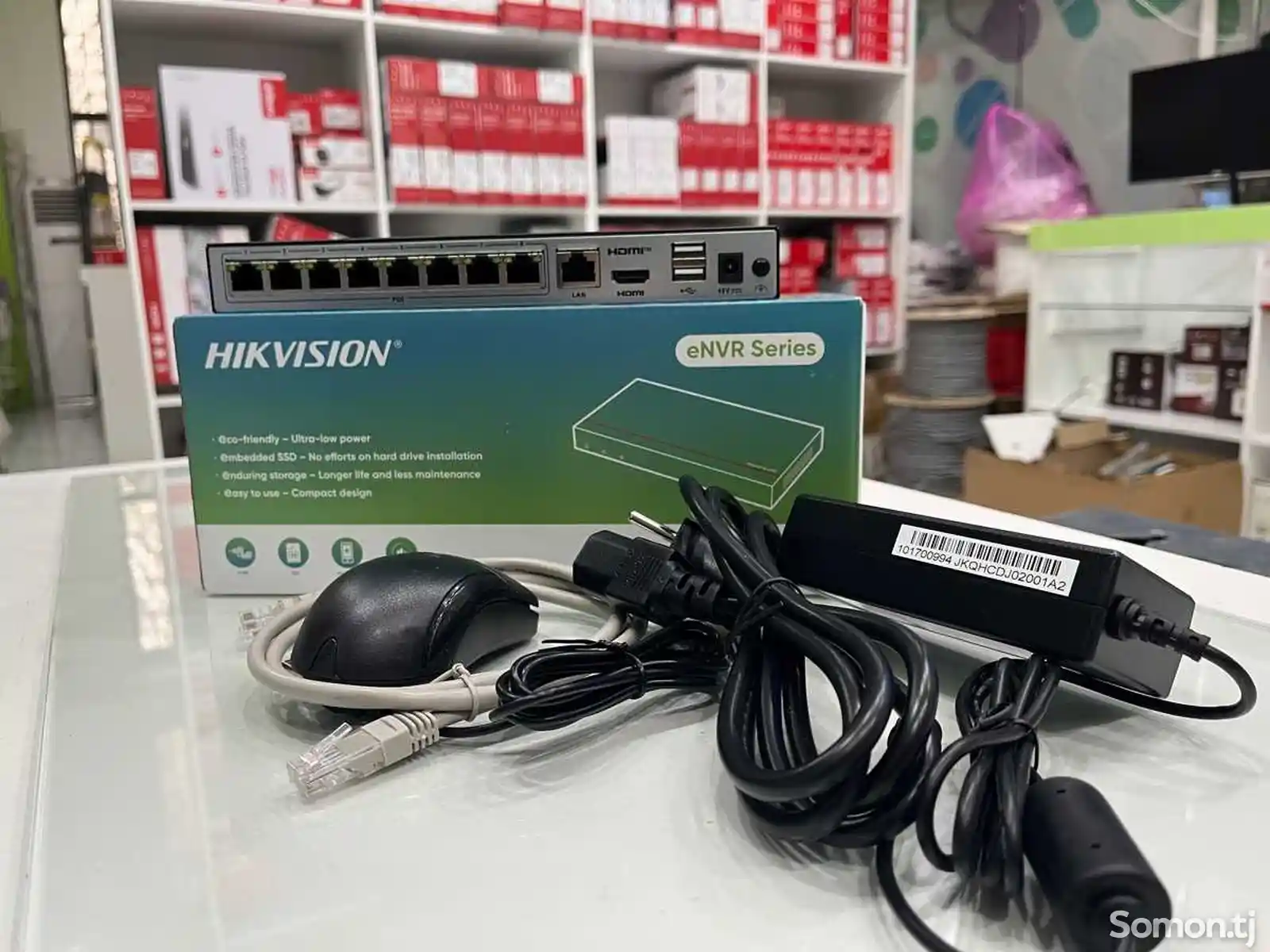 Видеорегистратор Hikvision DS-E08NI-Q1/8P SSD 1T-3