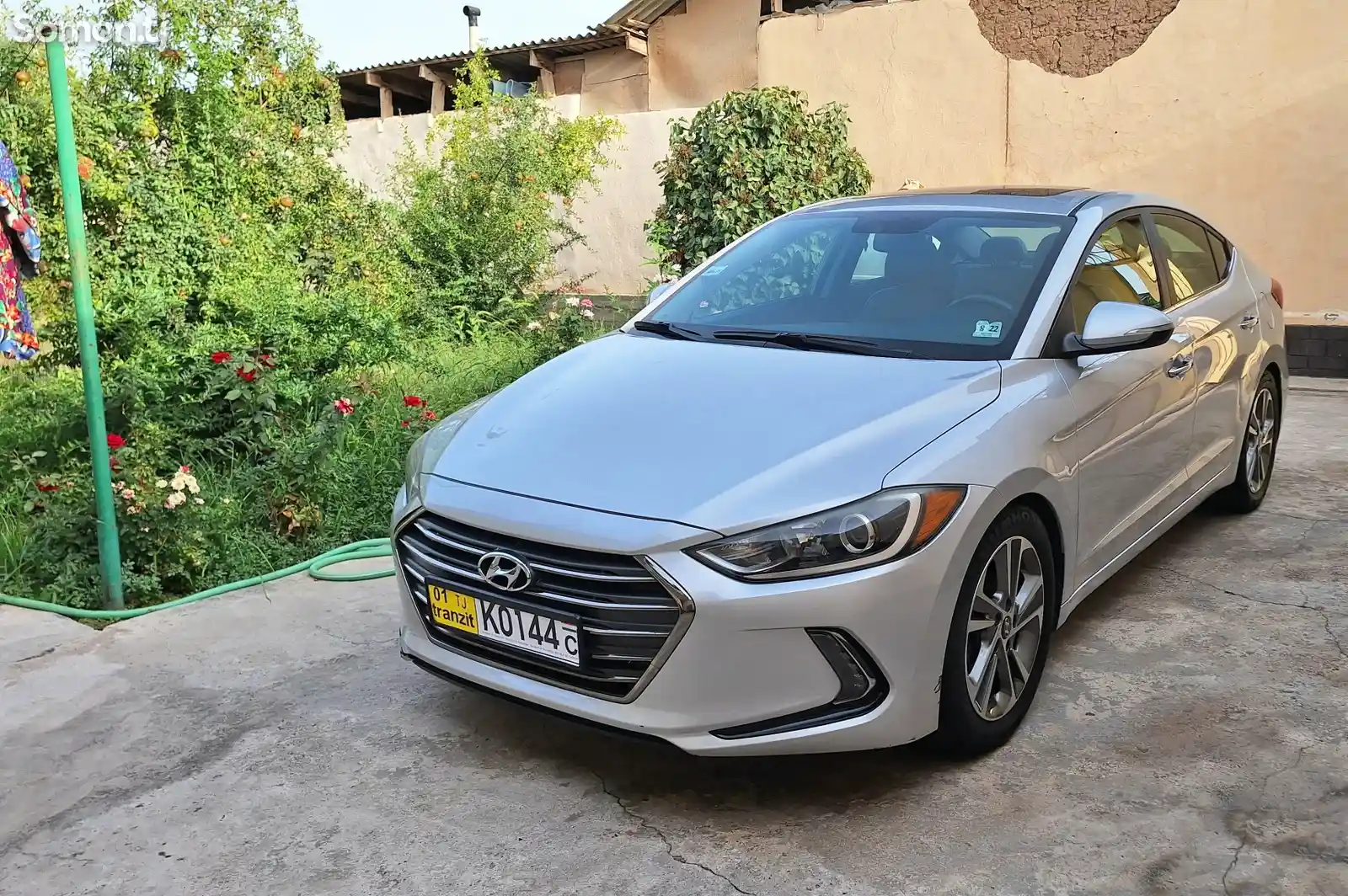 Hyundai Elantra, 2017-1