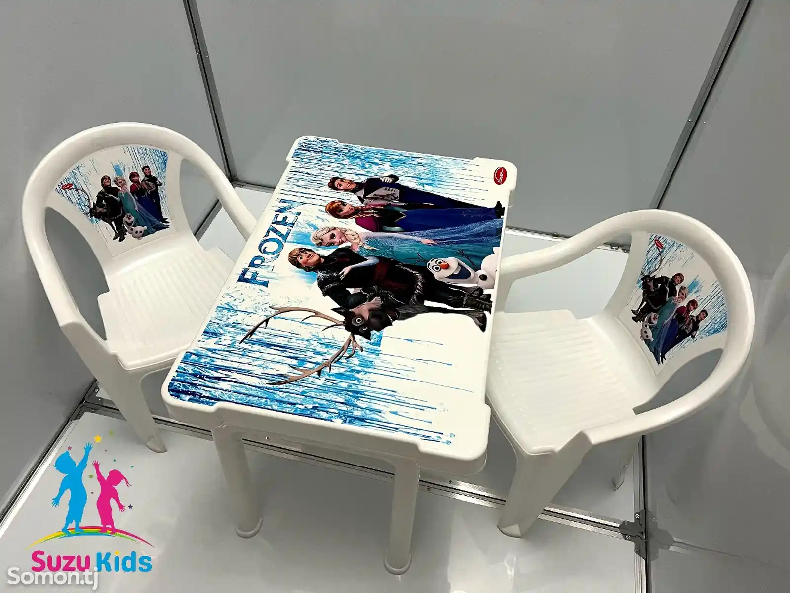 Детский столик со стульчиками-8