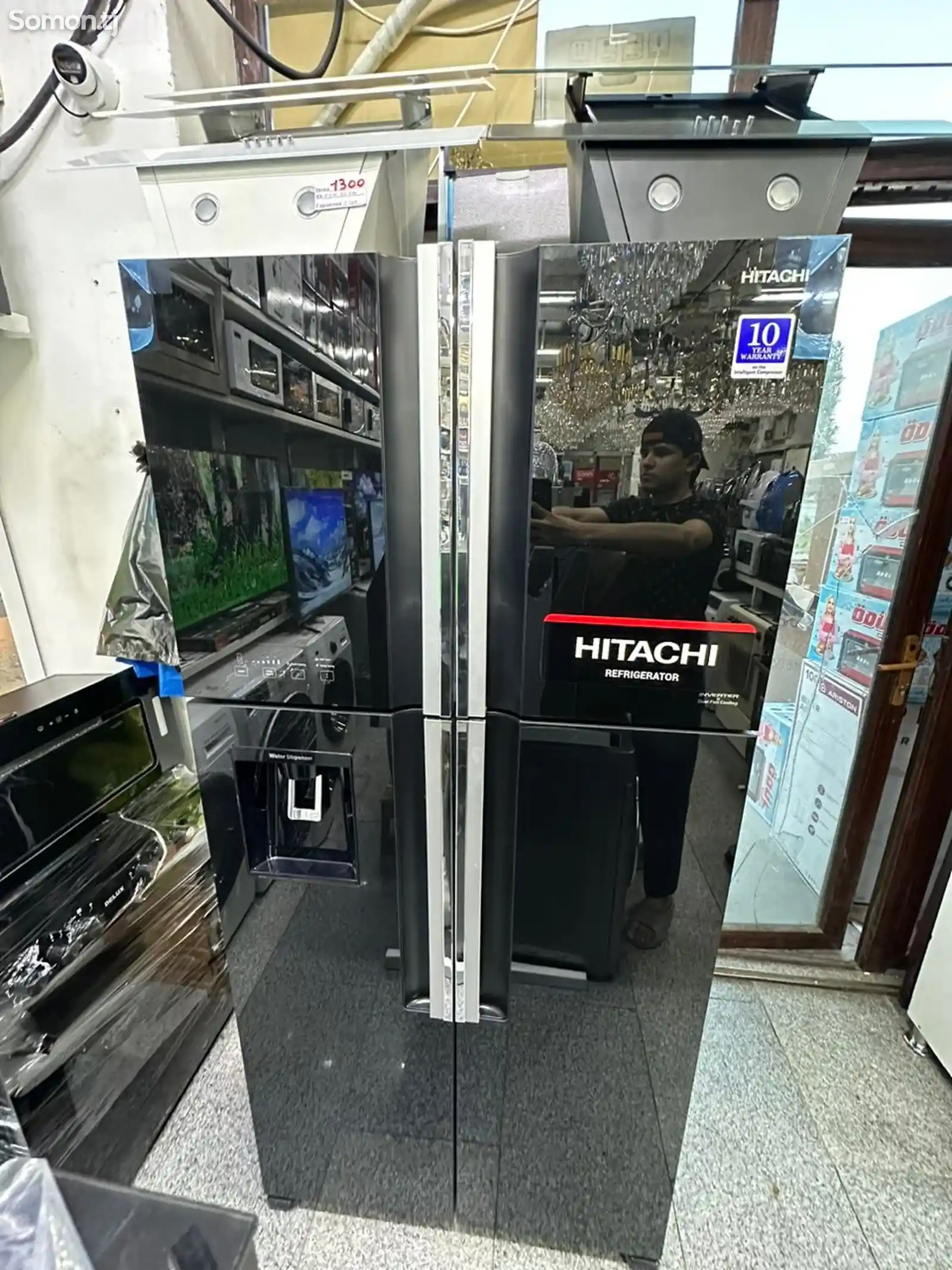 Хрлодильник Hitachi-1