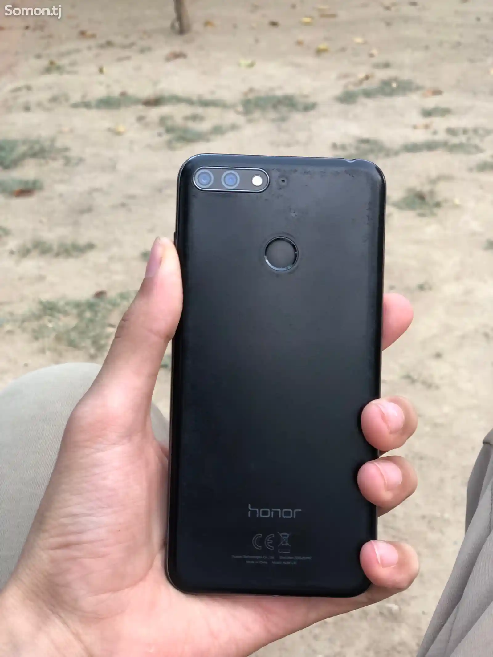 Honor 7c-1