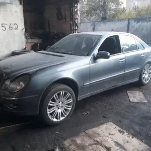 Mercedes-Benz E class, 2009