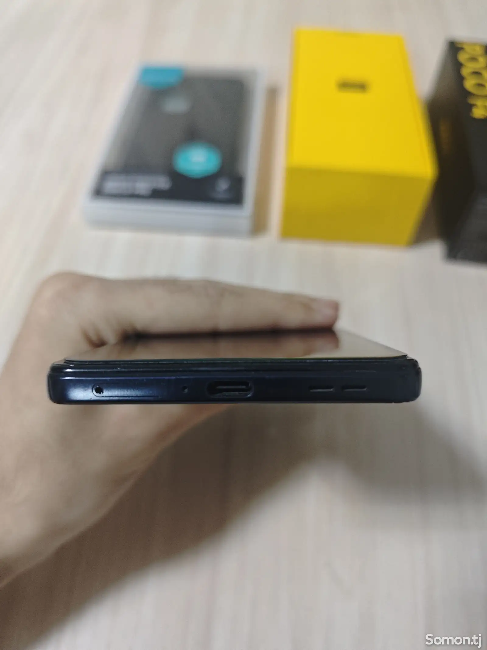 Xiaomi Poco F4 8+8/256GB Night Black-11