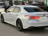 Toyota Camry, 2018-11