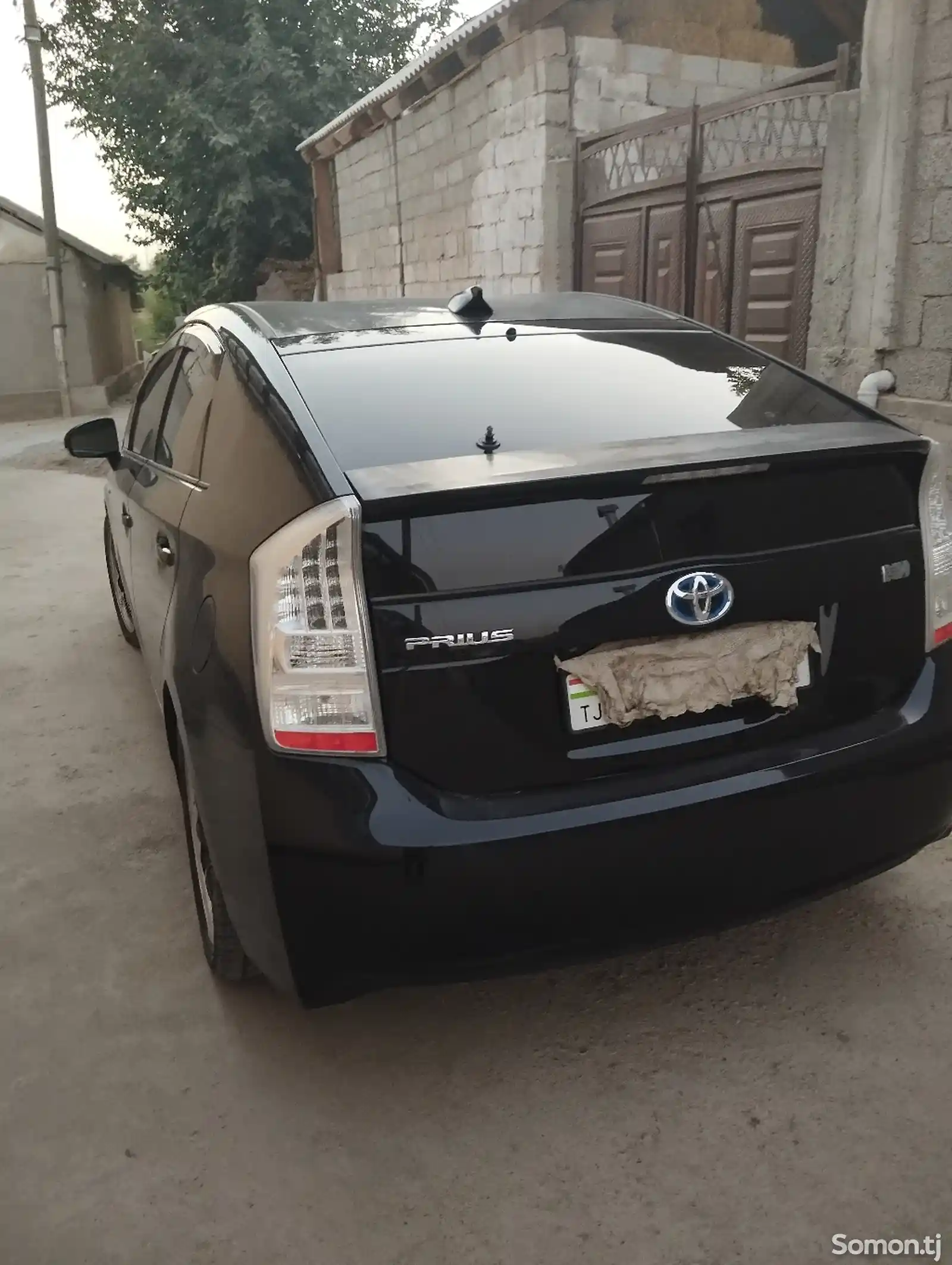 Toyota Prius, 2010-11