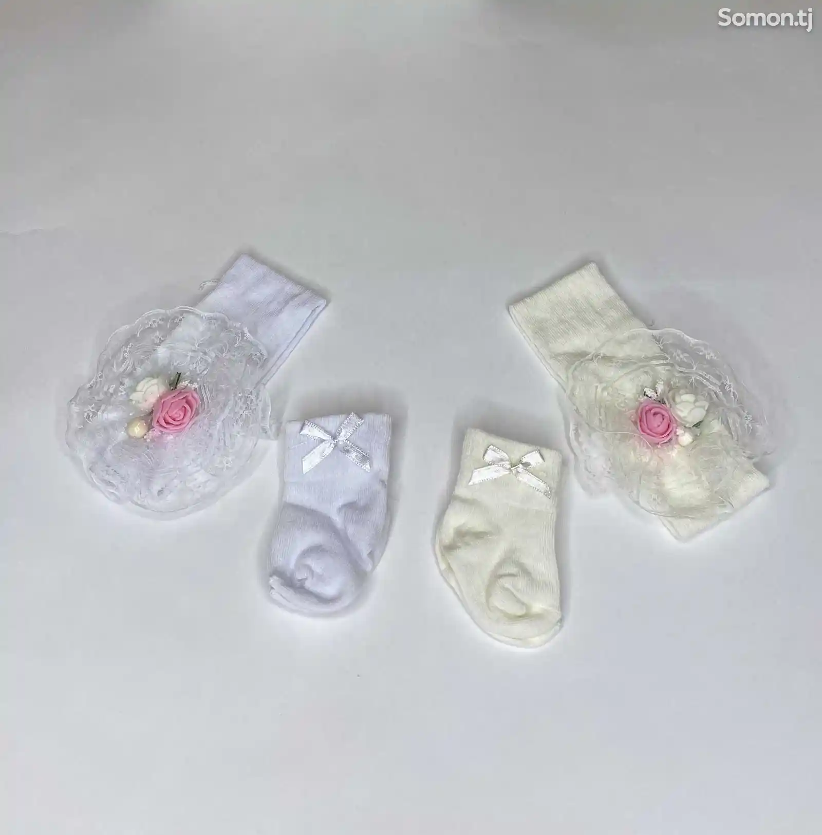Подарочный набор для новорожденных повязка на голову и носочки-2
