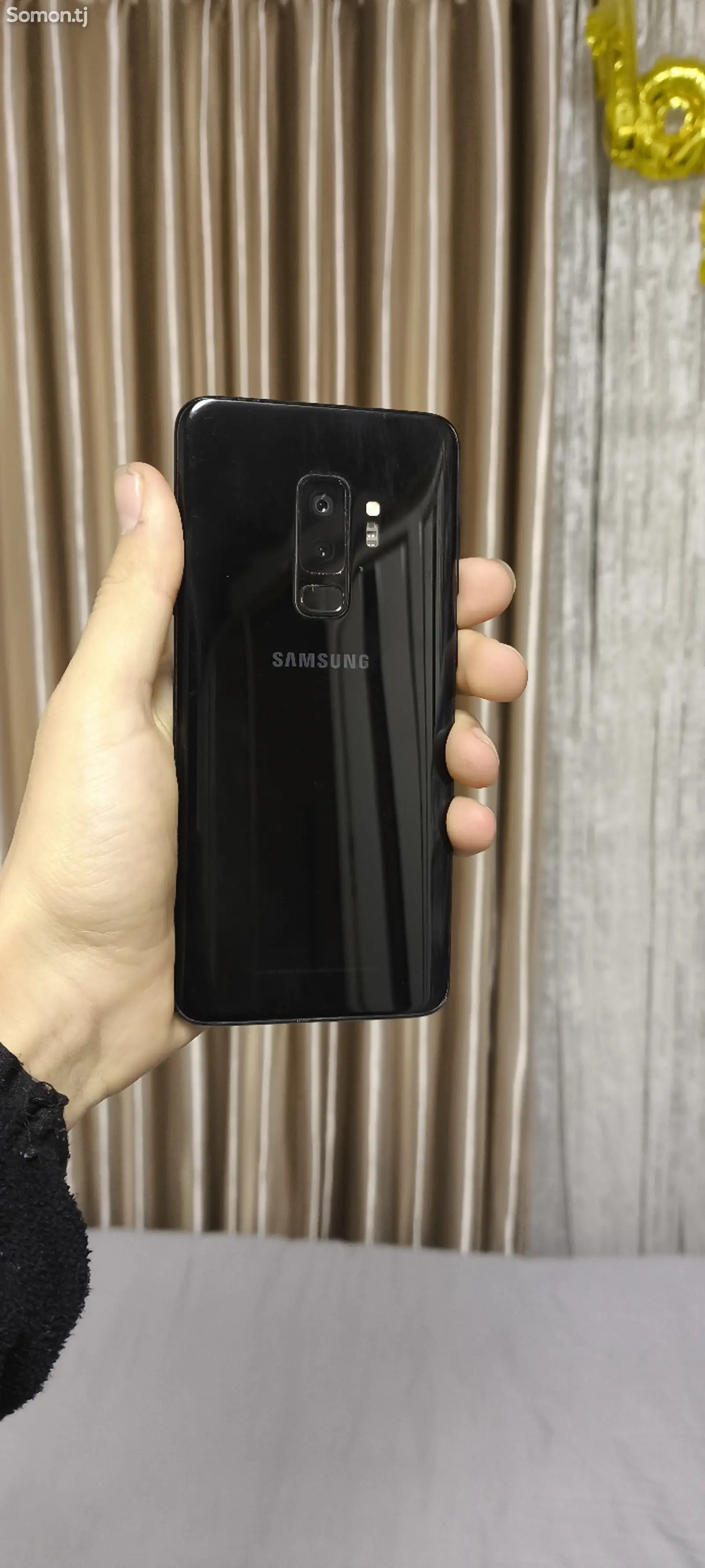 Samsung Galaxy S9 Plus-1