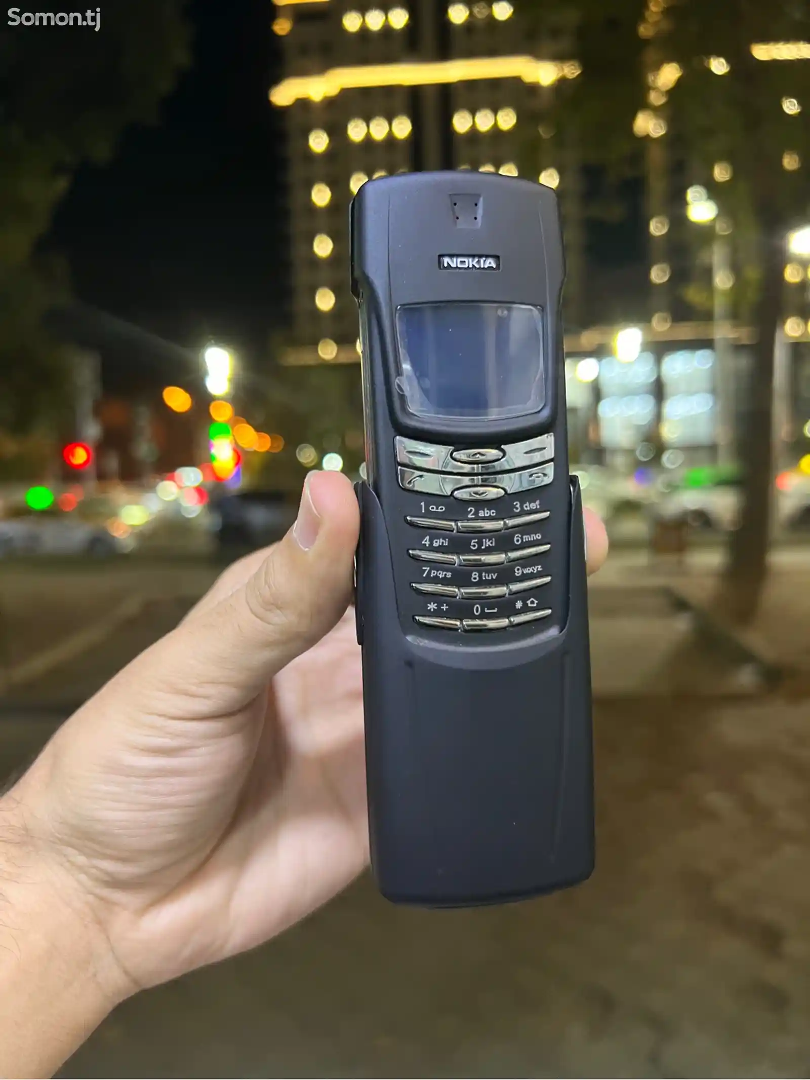 Nokia 8910i-1