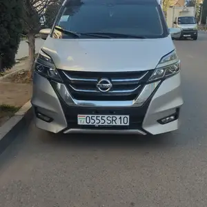 Nissan Serena, 2016