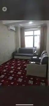 2-комн. квартира, 4 этаж, 70м², ул. Калинин-4