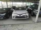 Toyota Camry, 2017-4