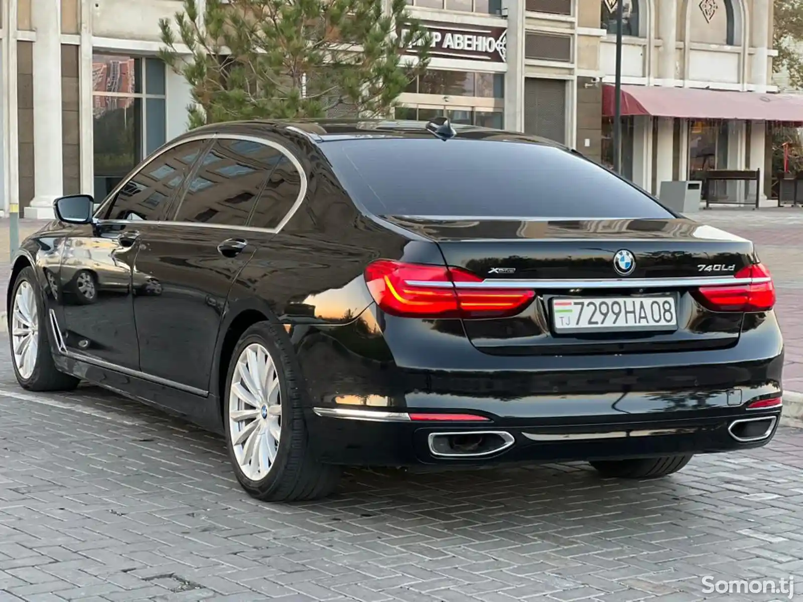 BMW 7 series, 2017-8
