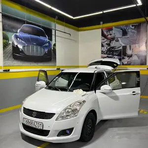 Suzuki Swift, 2011