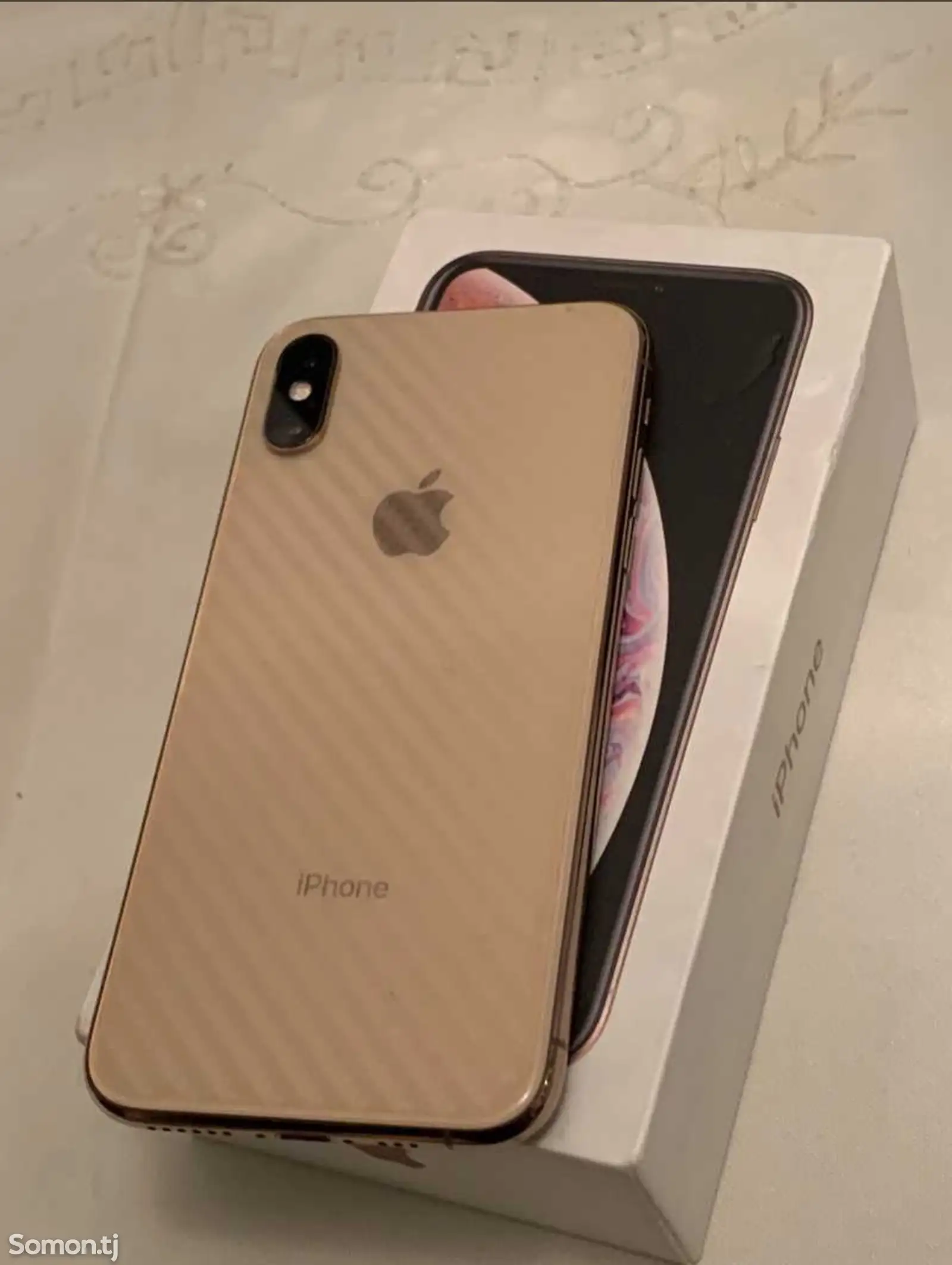 Apple iPhone Xs, 64 gb, Gold-1