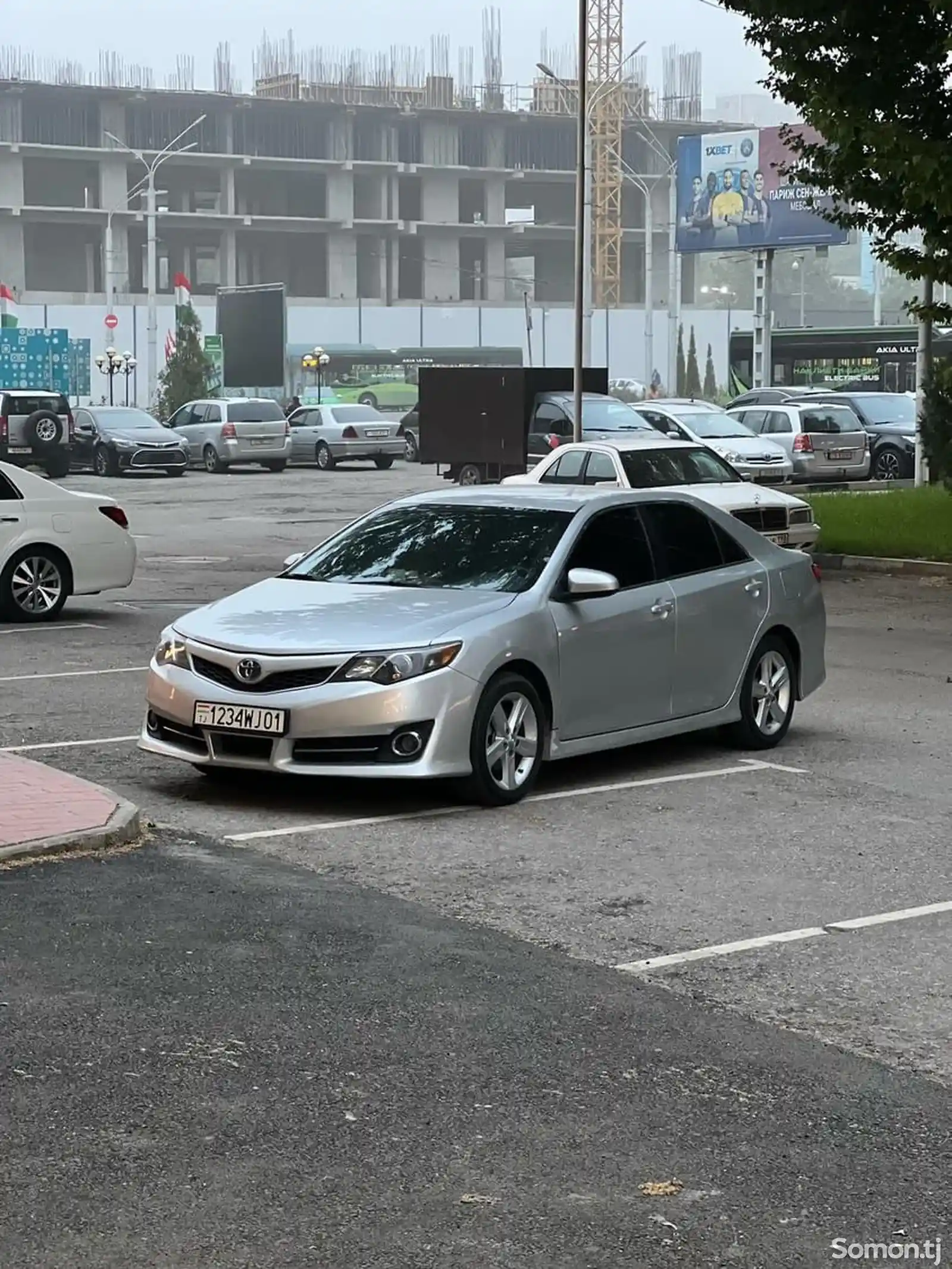 Toyota Camry, 2013-1