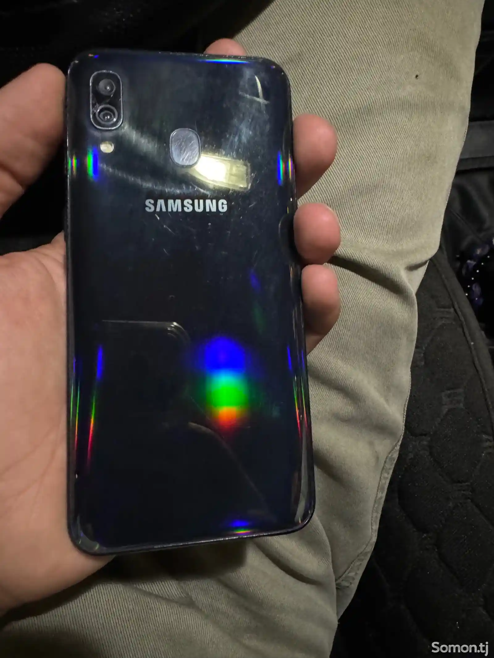 Samsung Galaxy A40-1