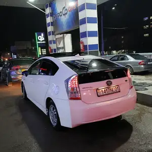 Toyota Prius, 2010