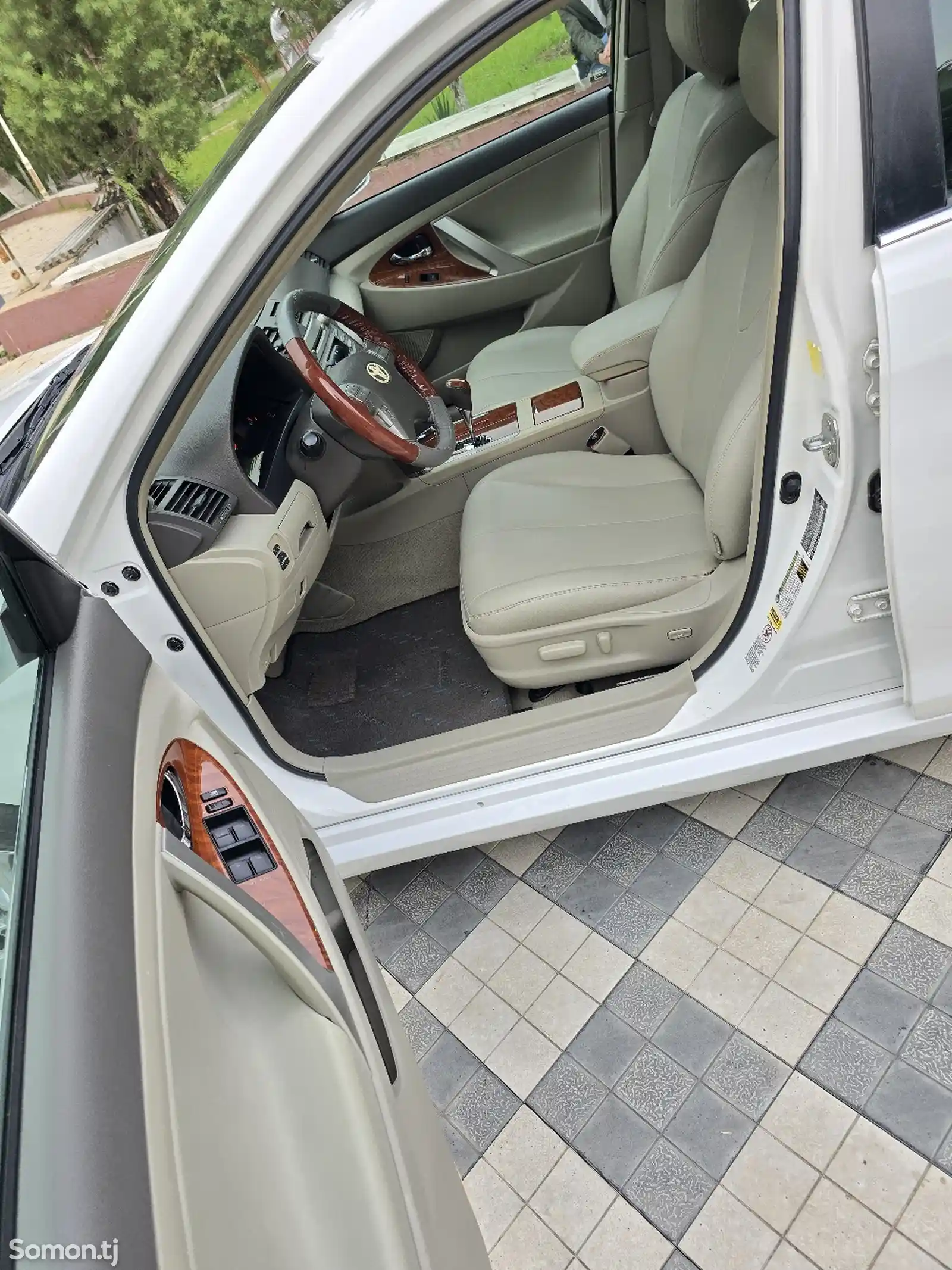 Toyota Camry, 2011-11