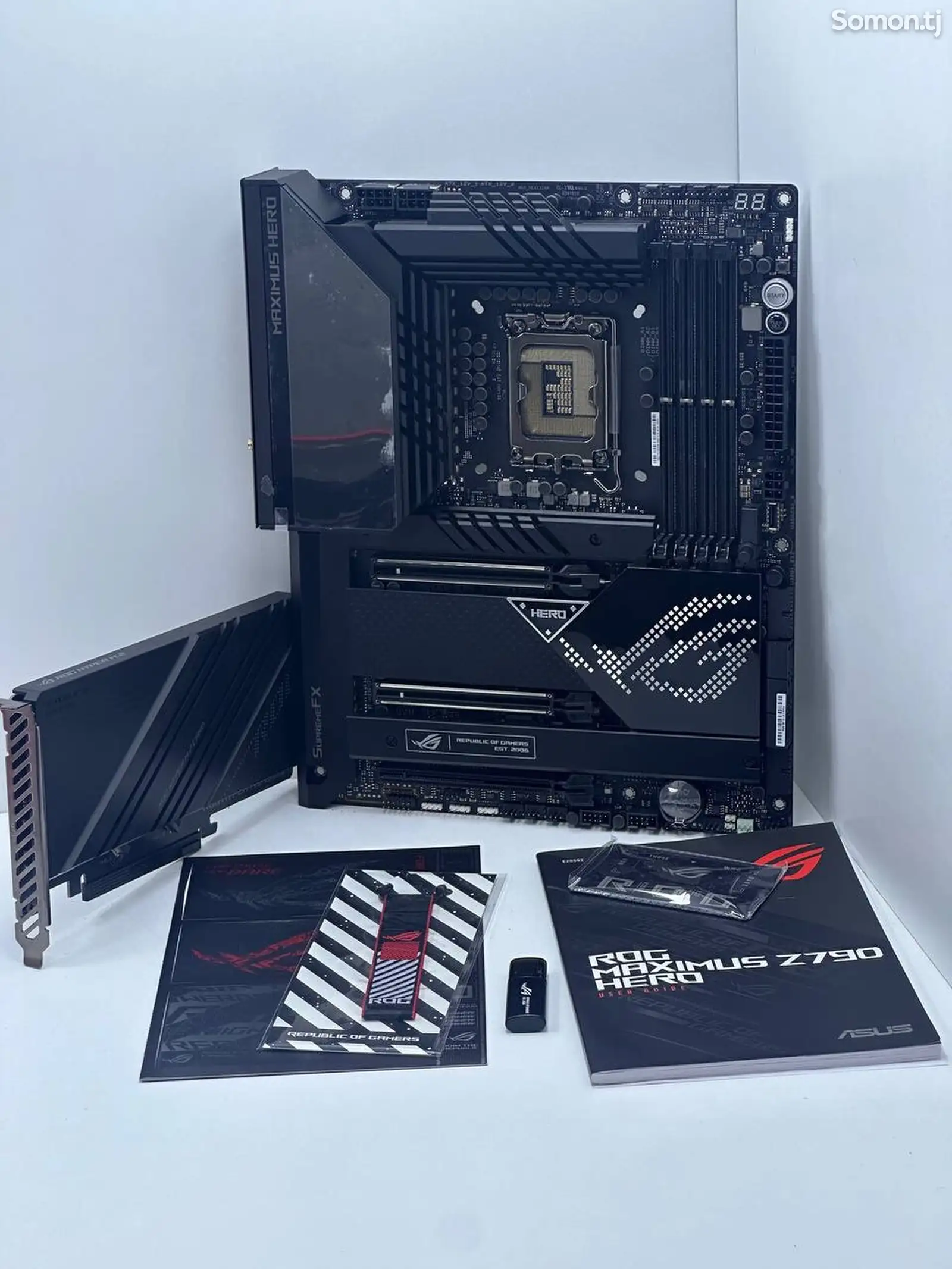 Материнская плата Asus Rog Maximus Z790/сокет 1700/DDR5/чипсет intel Z790-1