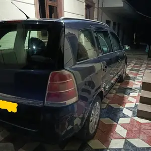 Opel Zafira, 2008