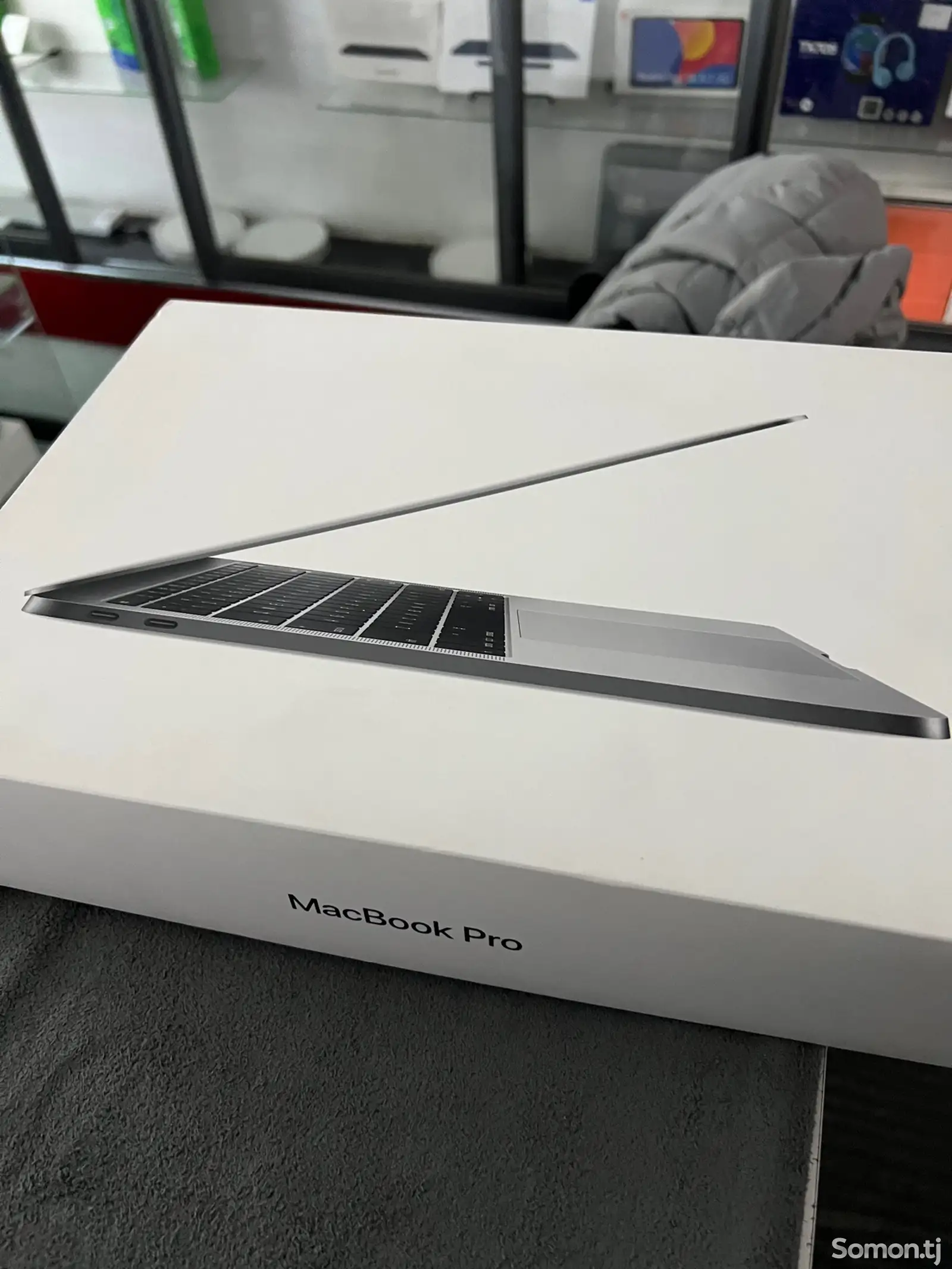 Ноутбук Apple macbook pro-1