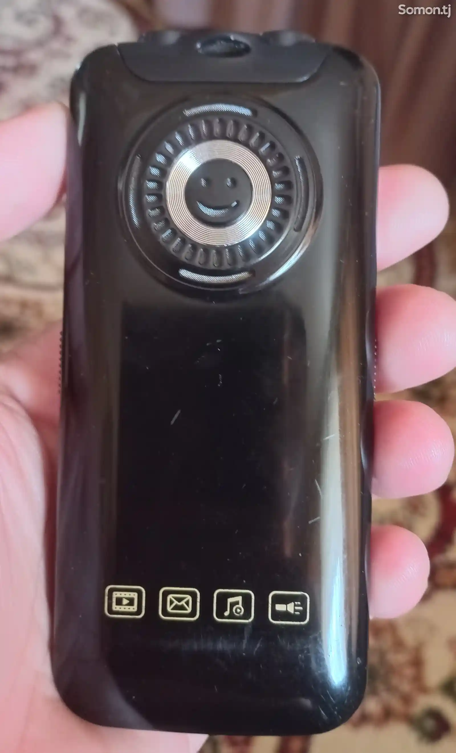 Телефон Vitteel Duos-3