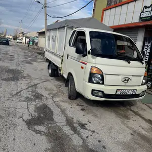 Бортовой грузовик Hyundai Porter 2 ,2012