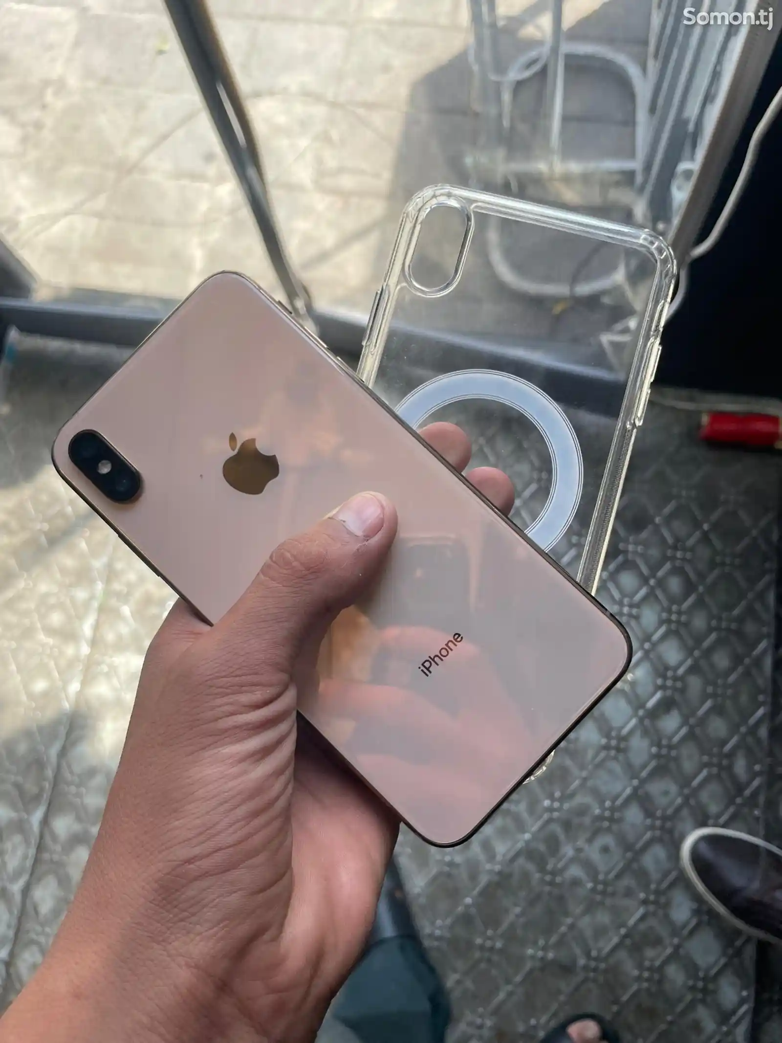 Apple iPhone Xs Max, 64 gb, Gold-1