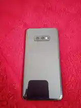 Samsung Galaxy S10E-3