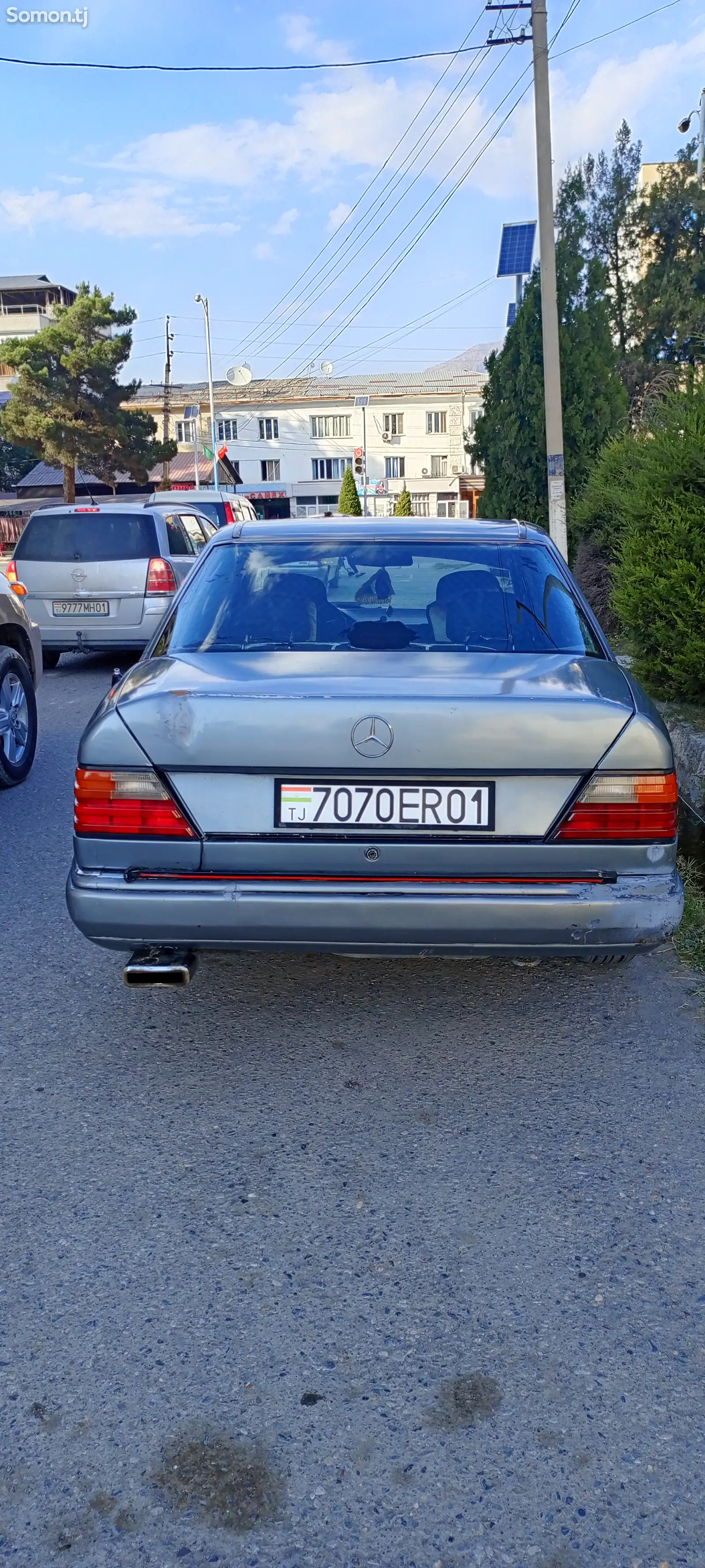 Mercedes-Benz W124, 1990-1