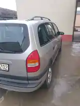 Opel Zafira, 2000-2