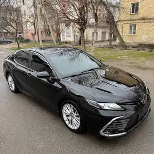 Toyota Camry, 2018