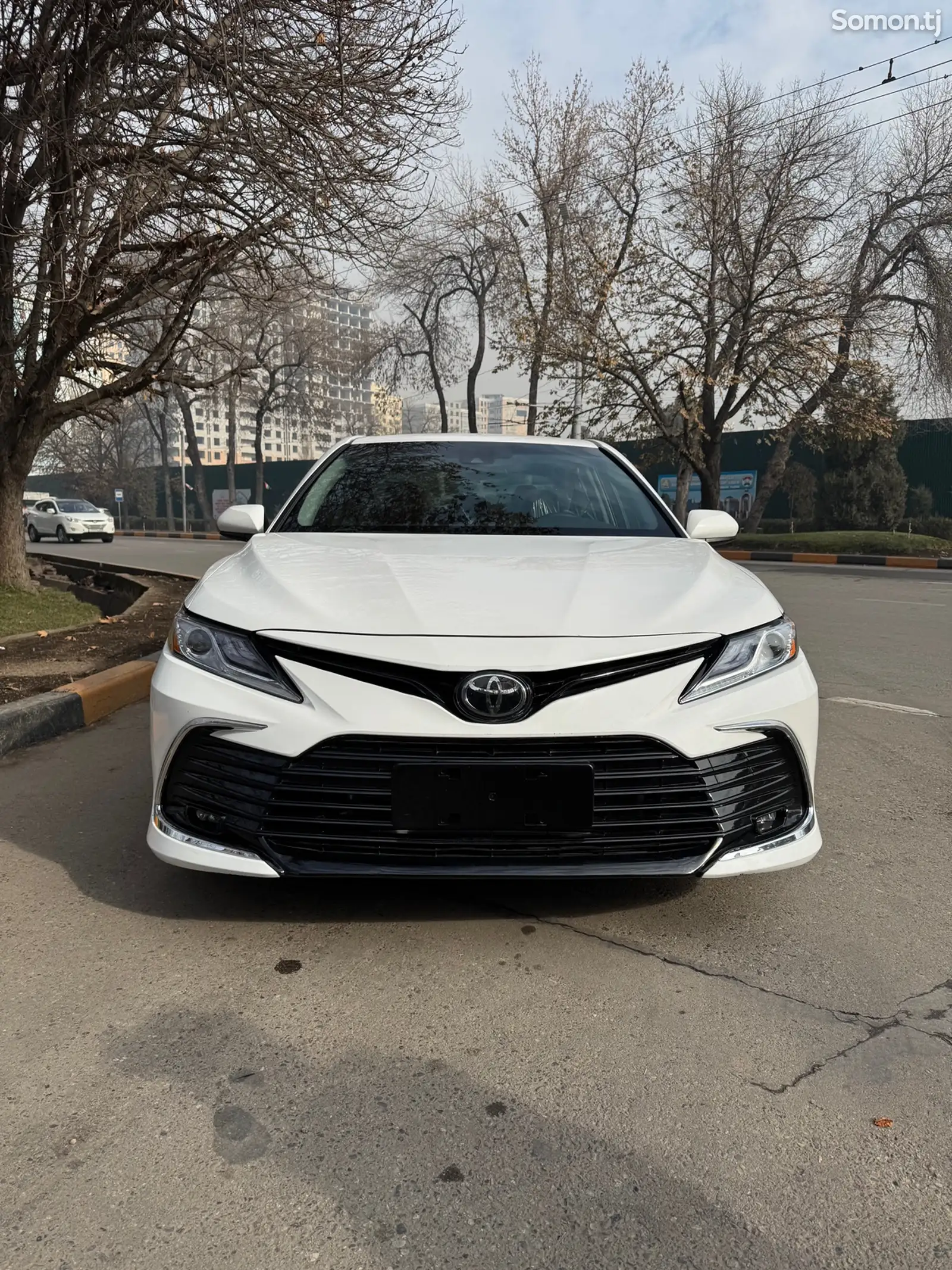 Toyota Camry, 2018-1