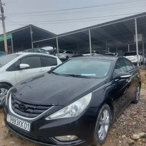 Hyundai Sonata, 2010