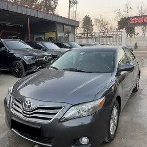 Toyota Camry, 2010