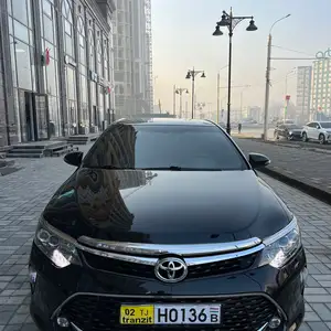 Toyota Camry, 2016