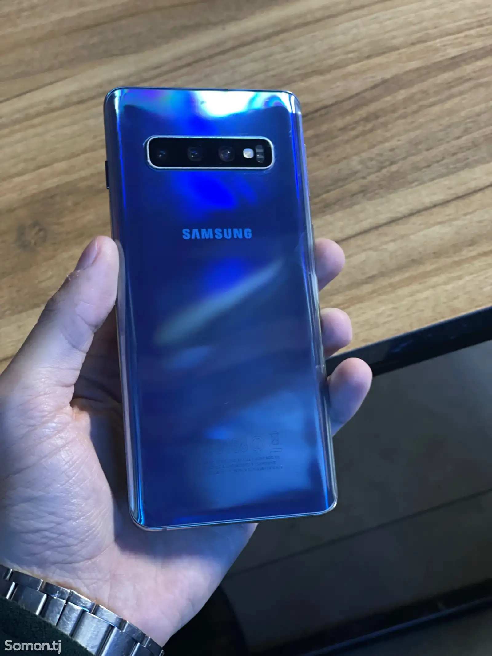 Samsung Galaxy S10-1